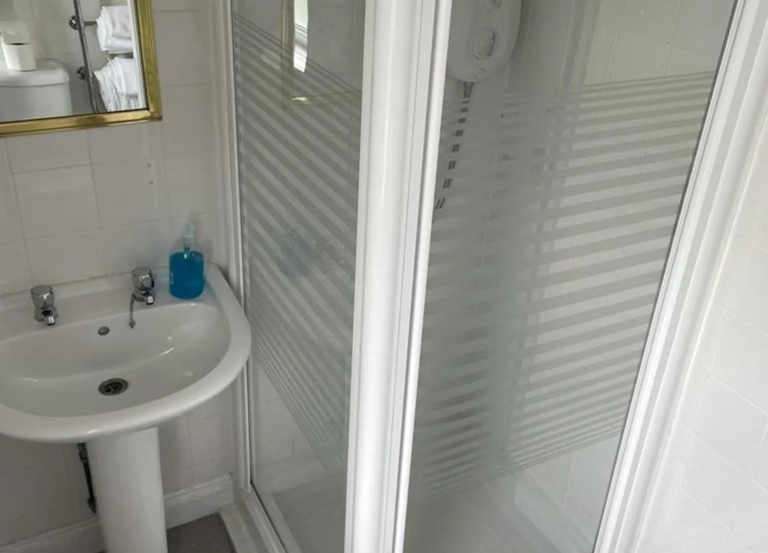 Konukevi Oyo No 3 Otel Bath