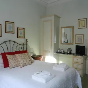 4* Pensión Brocks